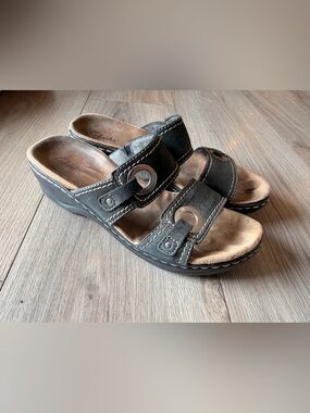 Women’s Clarks Black Leather Double-Strap Wedge Sandals